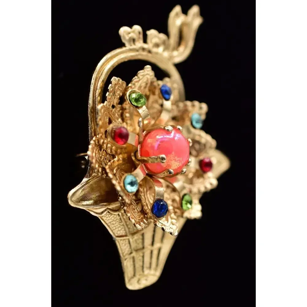 Unbranded stunning pin